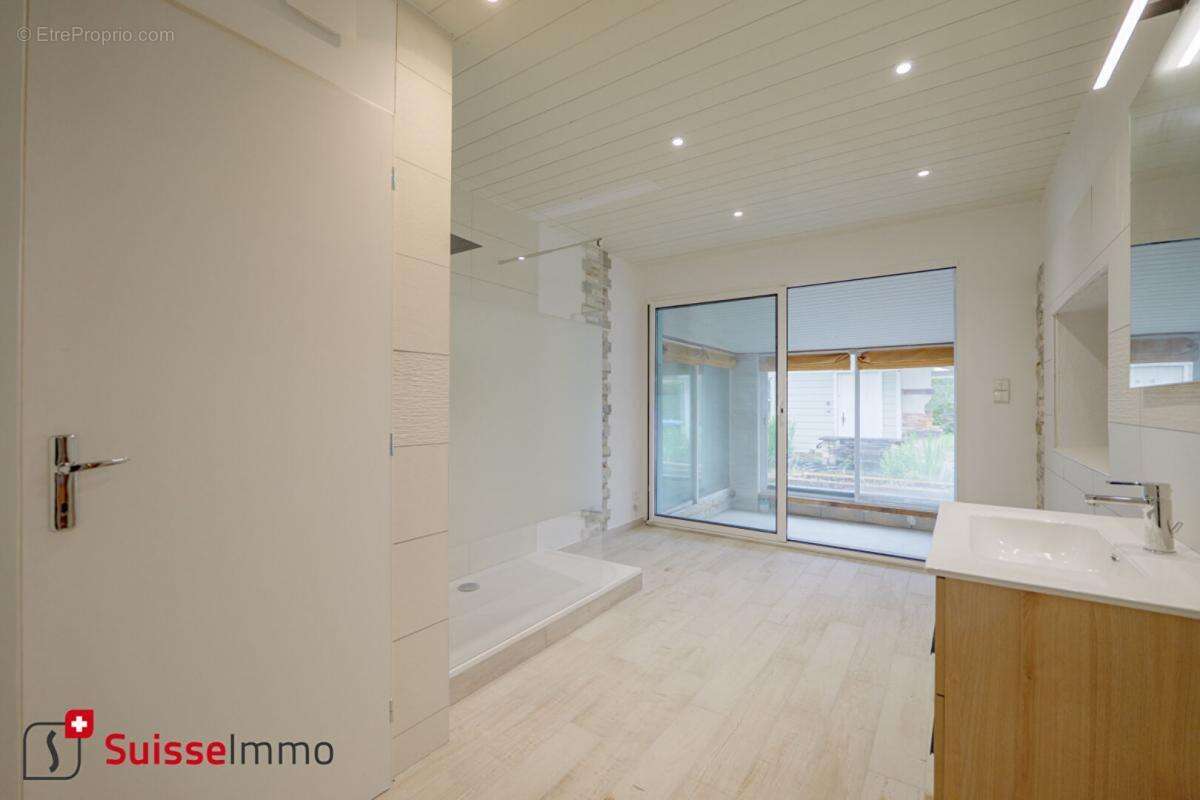 Maison à L'ISLE-SUR-LE-DOUBS