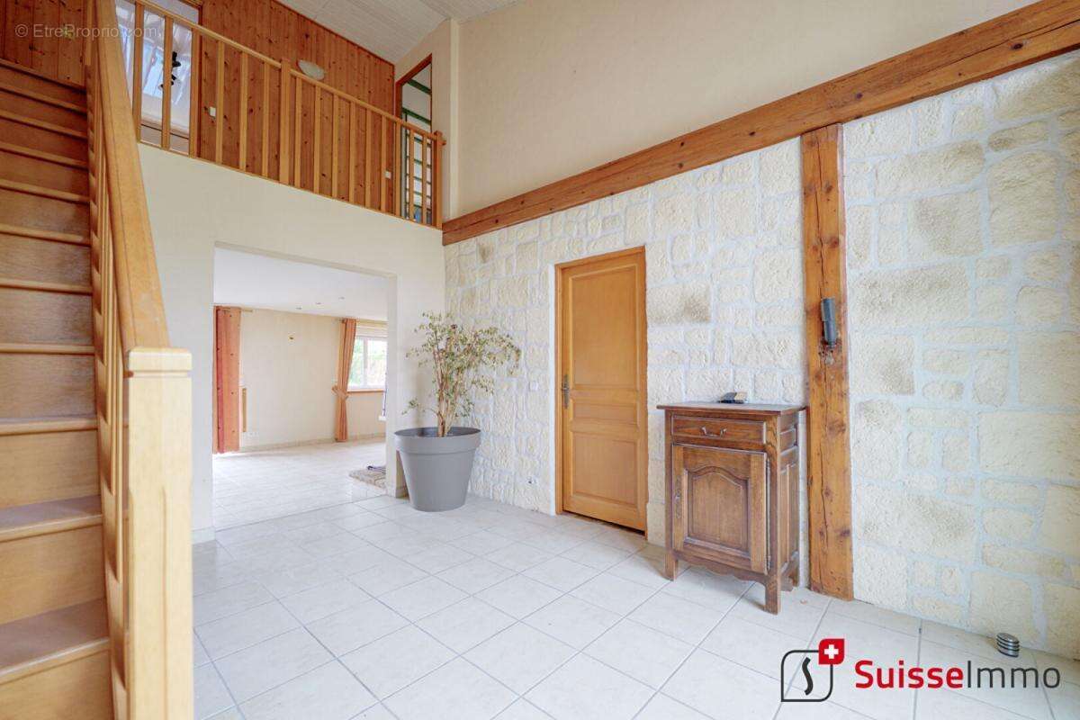 Maison à L'ISLE-SUR-LE-DOUBS