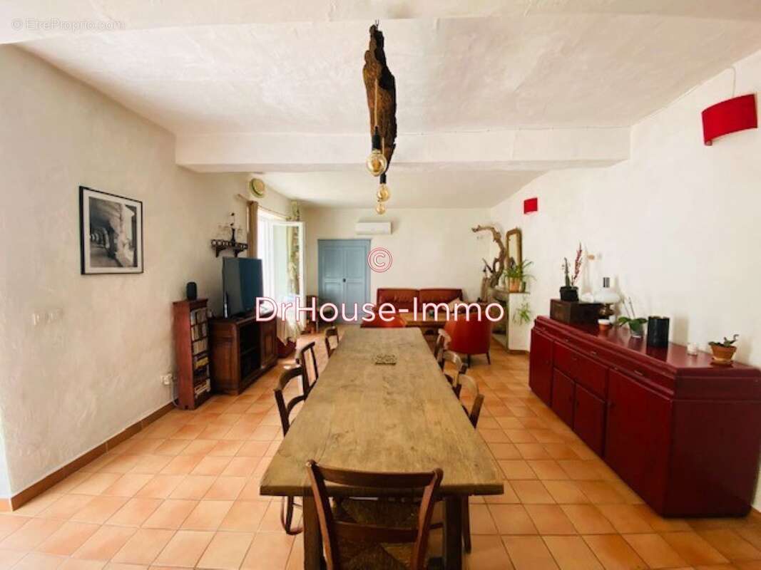 Maison à L&#039;ESTRECHURE