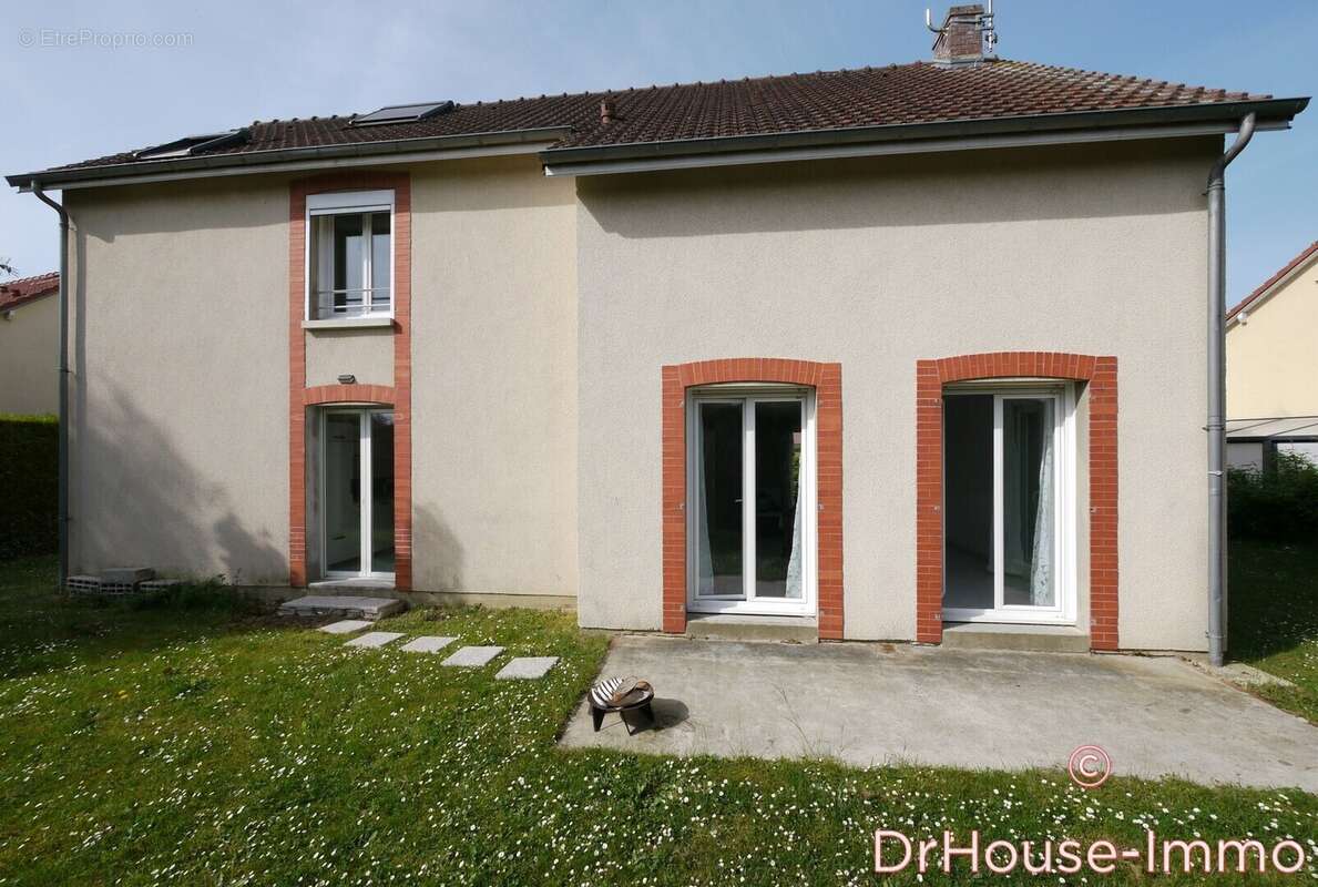 Maison à NOGENT-SUR-SEINE