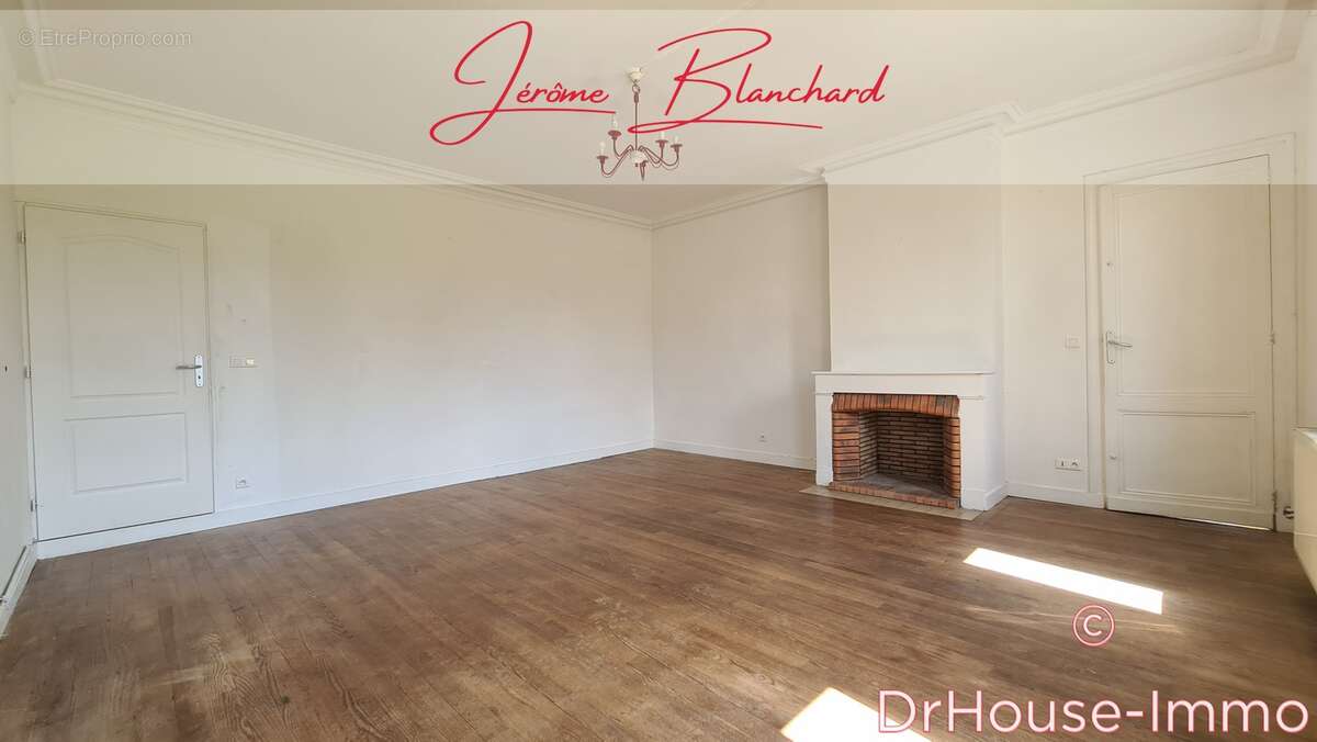 Maison à AMBARES-ET-LAGRAVE