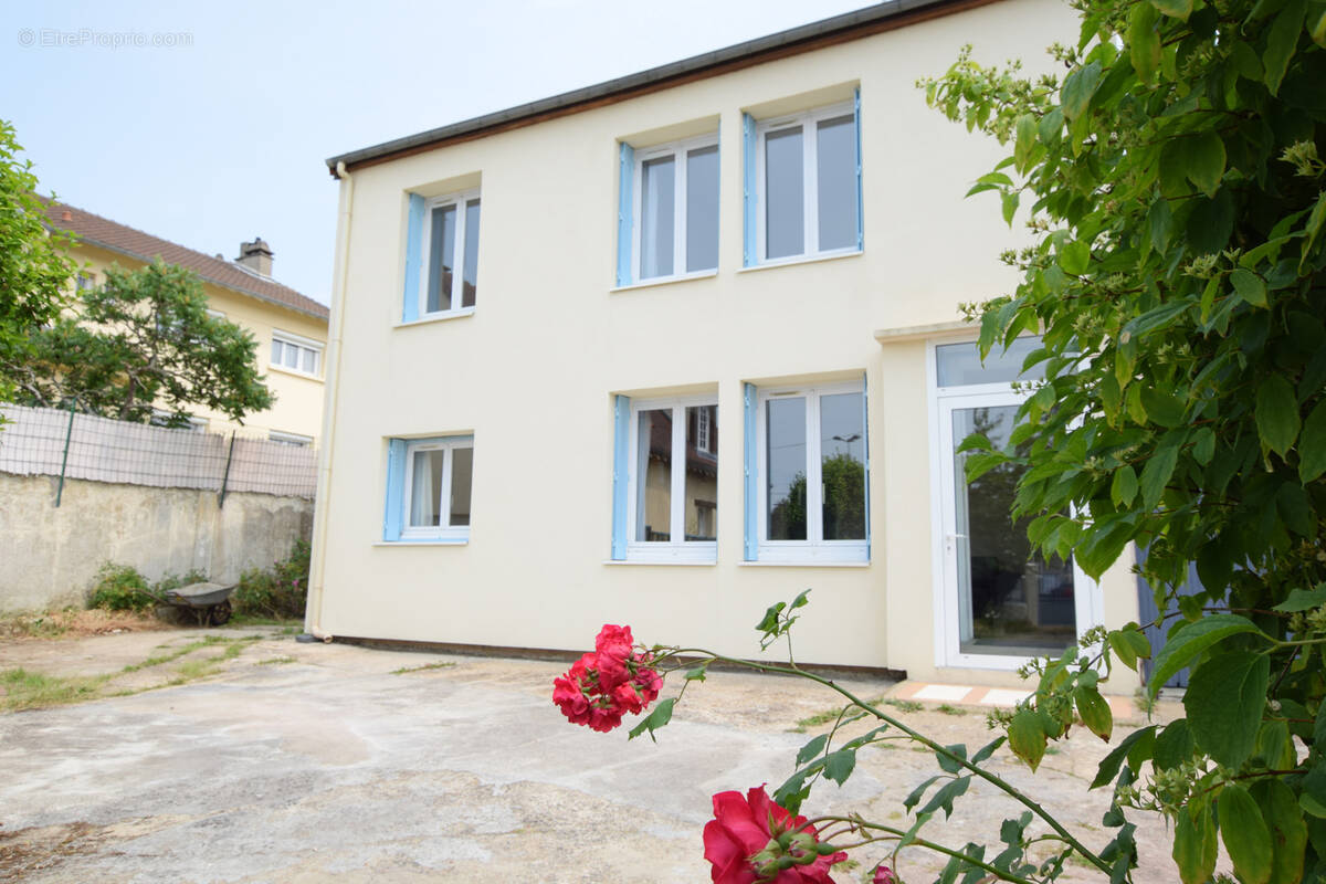 Maison à RAMBOUILLET