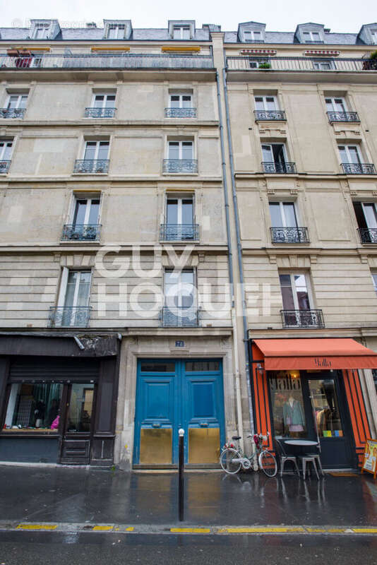 Appartement à PARIS-18E