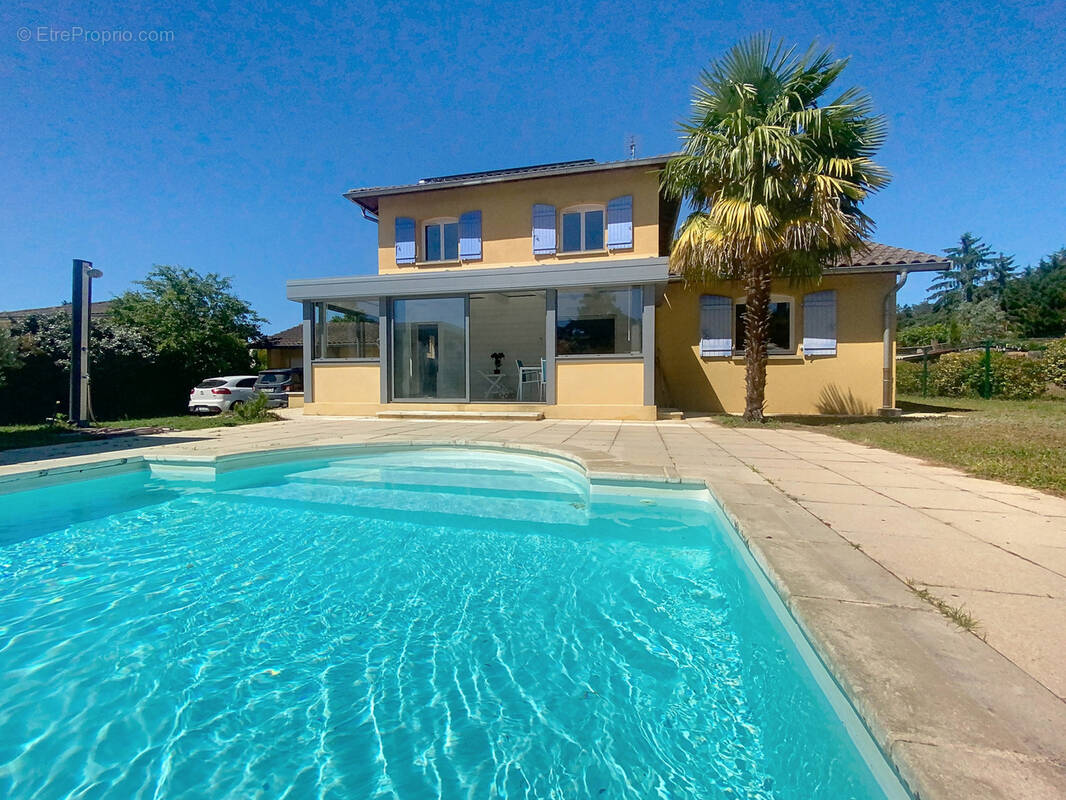 Maison à MONTMERLE-SUR-SAONE