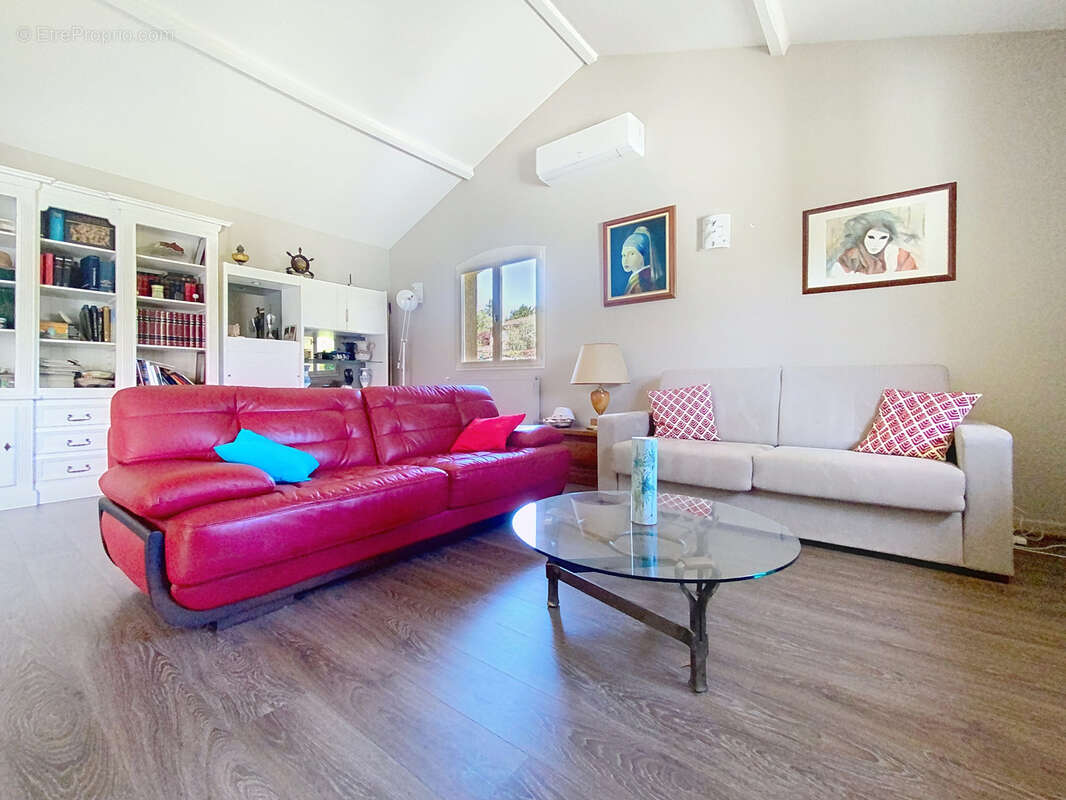 Maison à MONTMERLE-SUR-SAONE