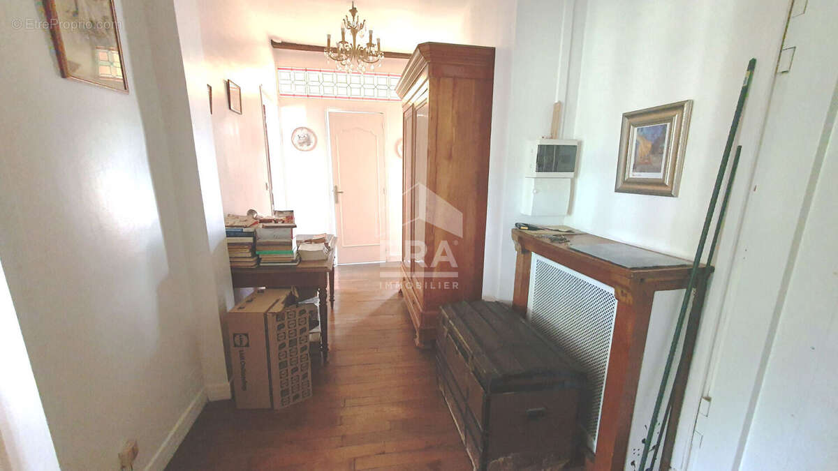 Appartement à SAINT-MAUR-DES-FOSSES