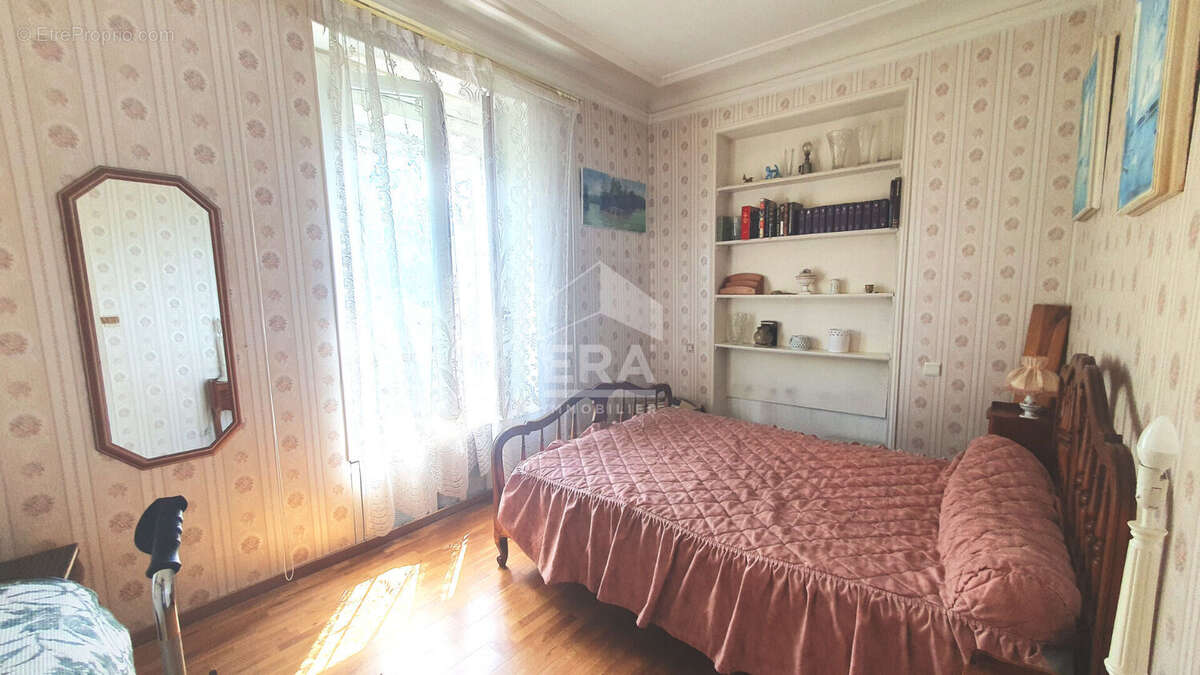 Appartement à SAINT-MAUR-DES-FOSSES