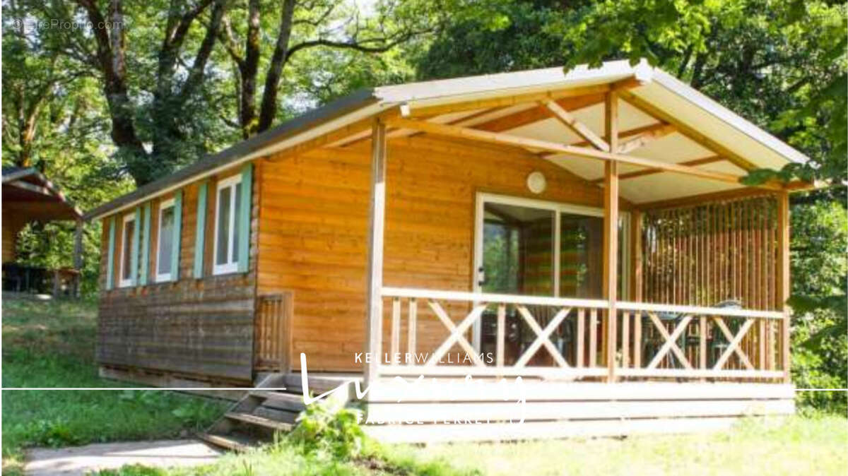 Maison à SAINT-SAUVES-D&#039;AUVERGNE
