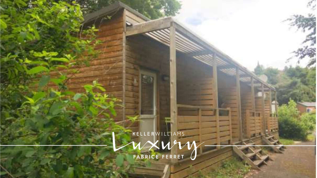 Maison à SAINT-SAUVES-D&#039;AUVERGNE