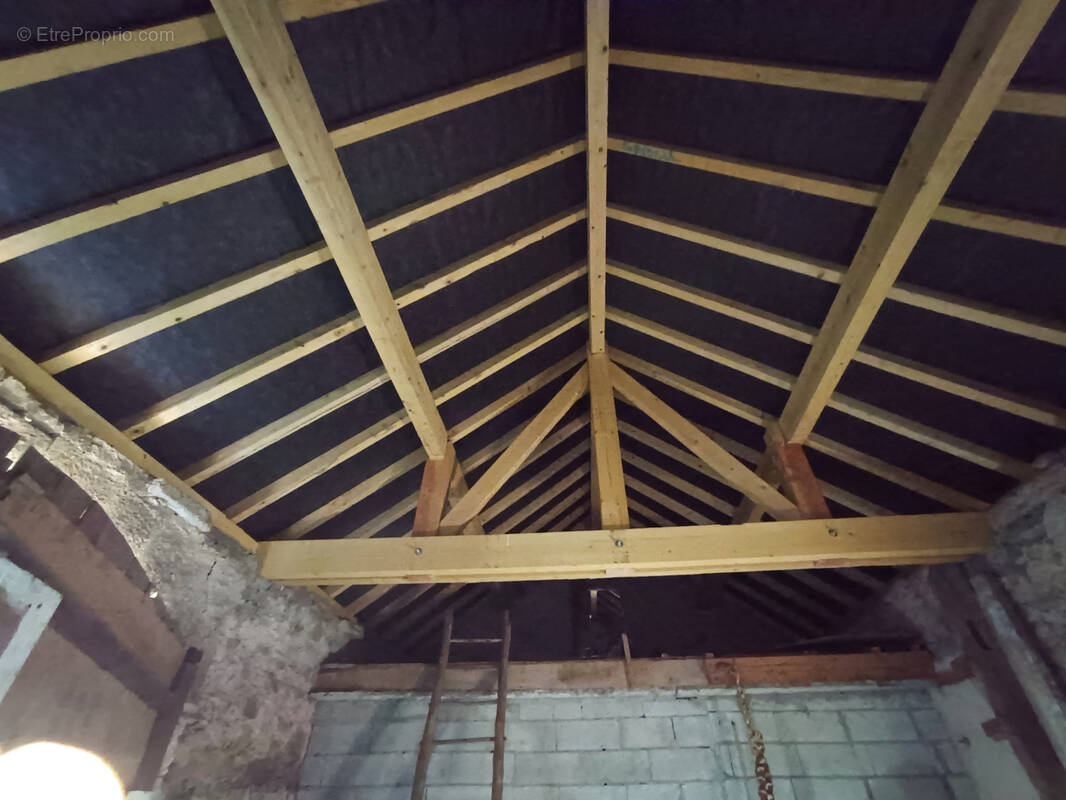 Maison à MALBOUHANS