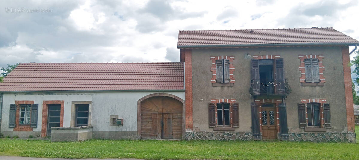 Maison à MALBOUHANS