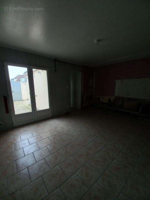 Maison à MONTIGNY-EN-GOHELLE