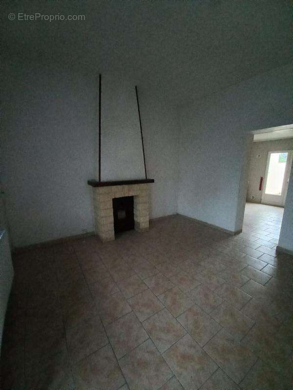 Maison à MONTIGNY-EN-GOHELLE