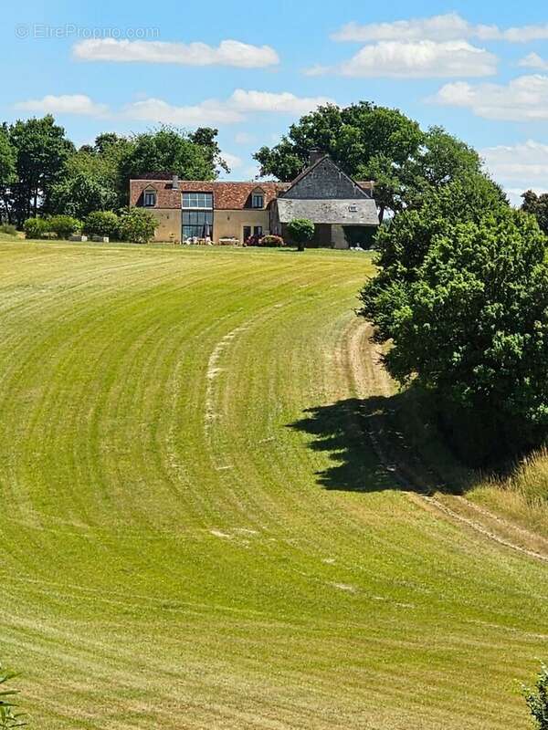Maison à VILLEDIEU-LE-CHATEAU
