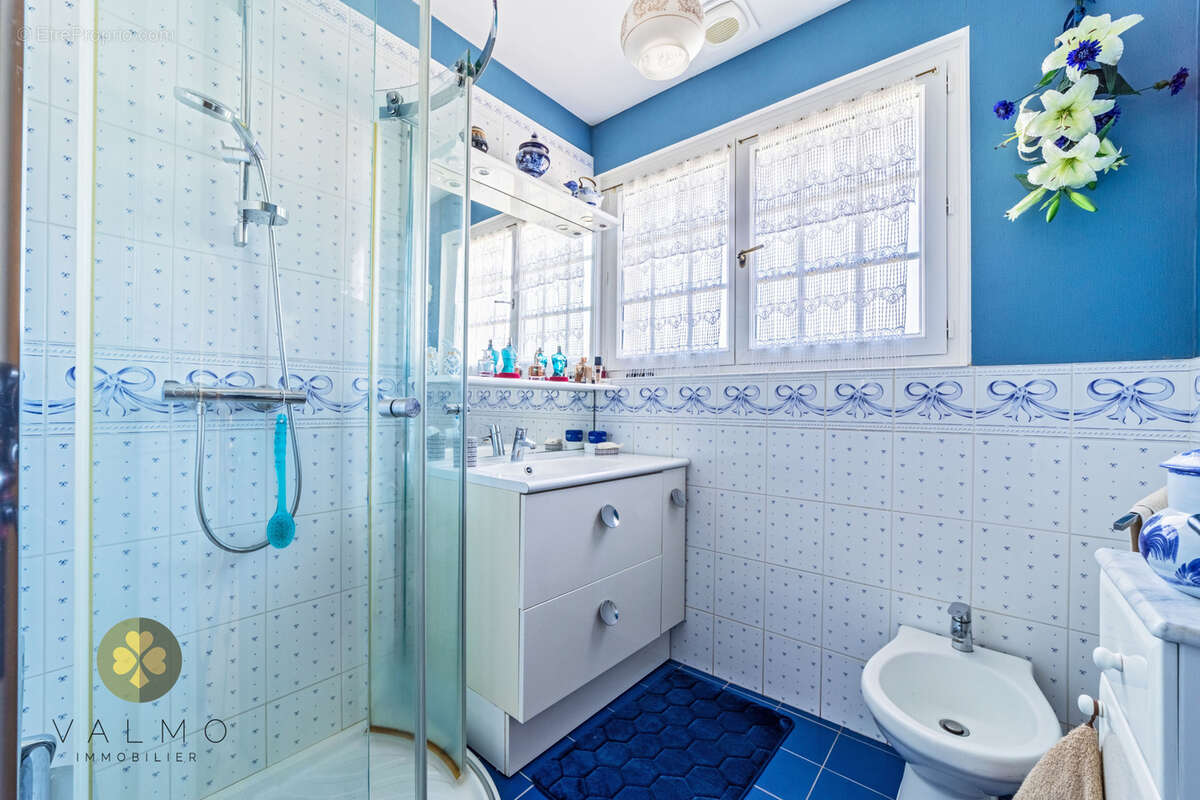 Maison à FAVEROLLES