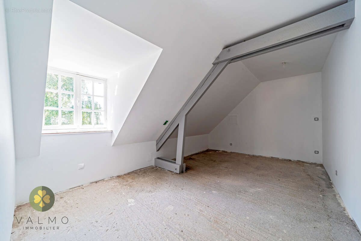 Maison à FAVEROLLES