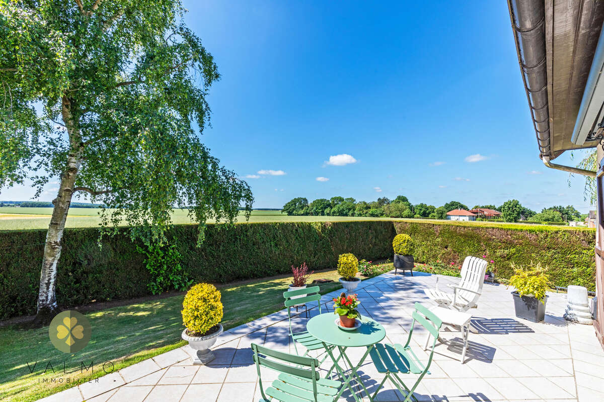 Maison à FAVEROLLES