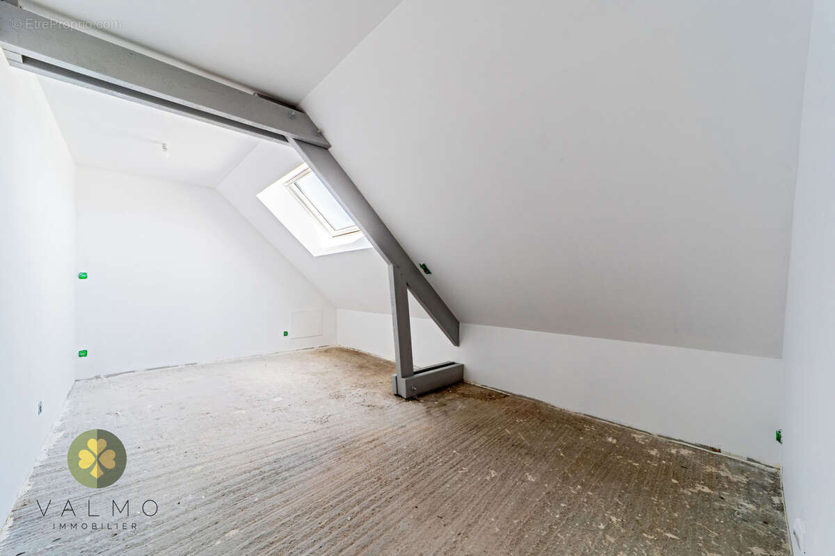 Maison à FAVEROLLES