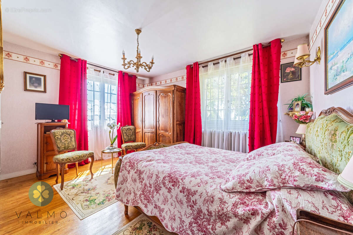 Maison à FAVEROLLES