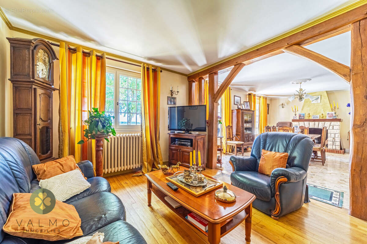 Maison à FAVEROLLES