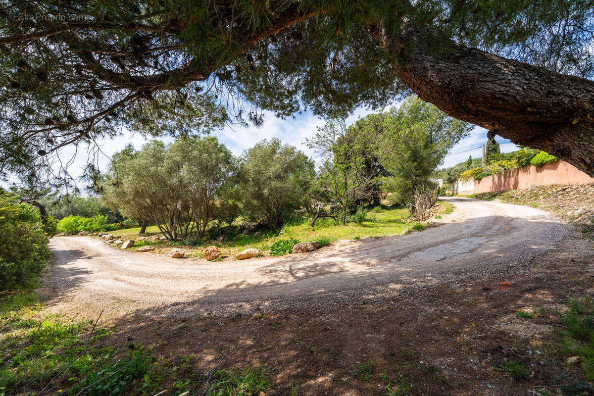 Terrain à BANDOL