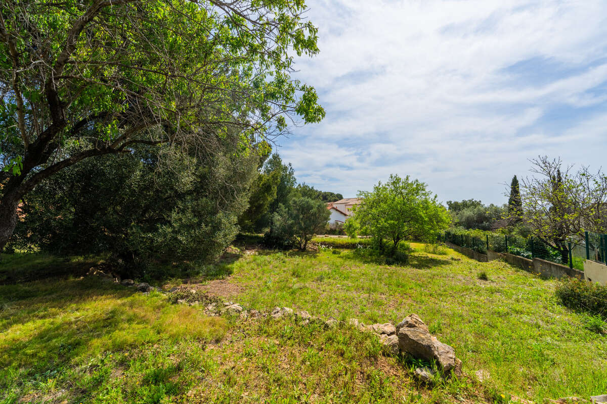 Terrain à BANDOL