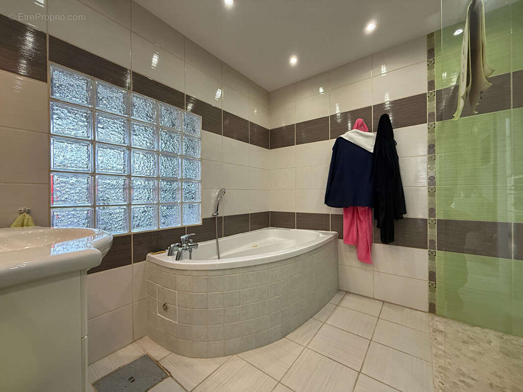 Maison à SAINT-FIRMIN