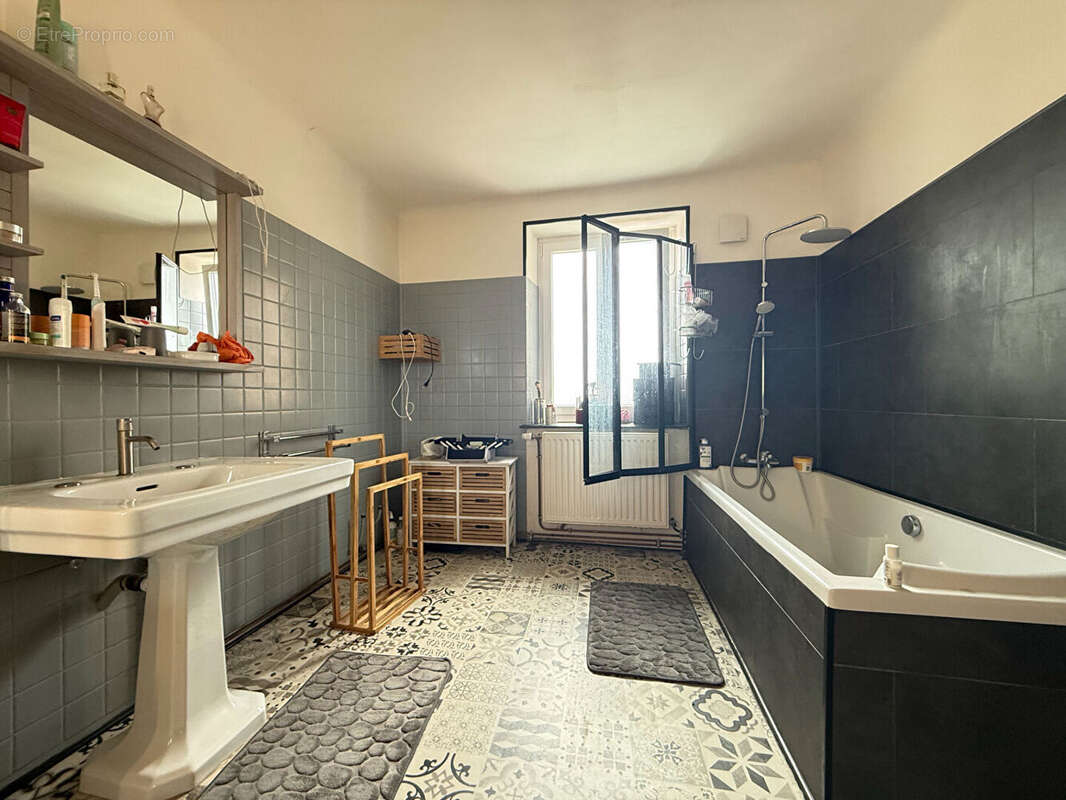 Maison à SAINT-FIRMIN