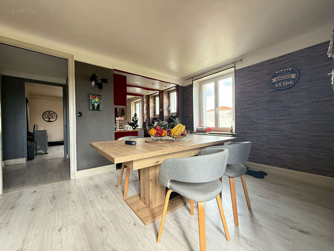 Maison à SAINT-FIRMIN