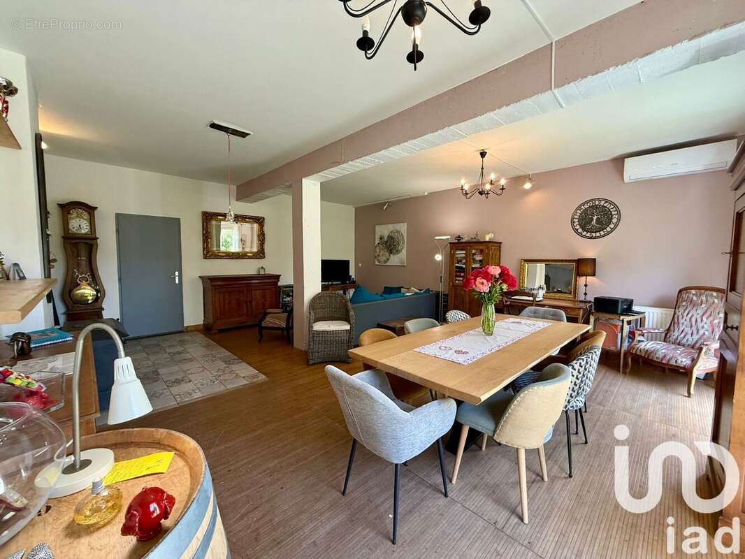 Photo 7 - Maison à L'ISLE-SUR-LA-SORGUE