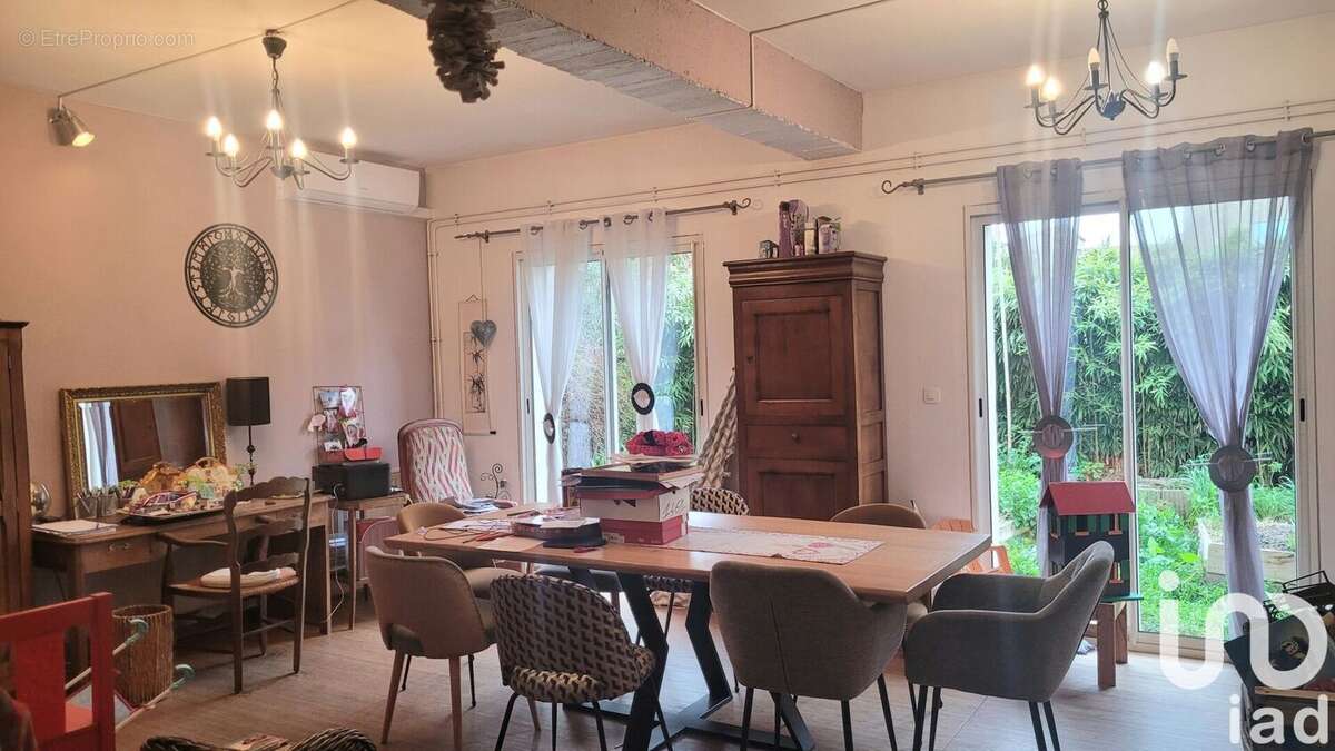 Photo 9 - Maison à L'ISLE-SUR-LA-SORGUE