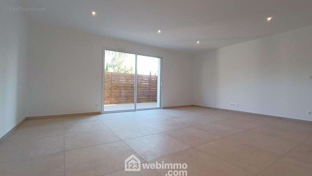 ... et sur la terrasse - Maison à HETTANGE-GRANDE