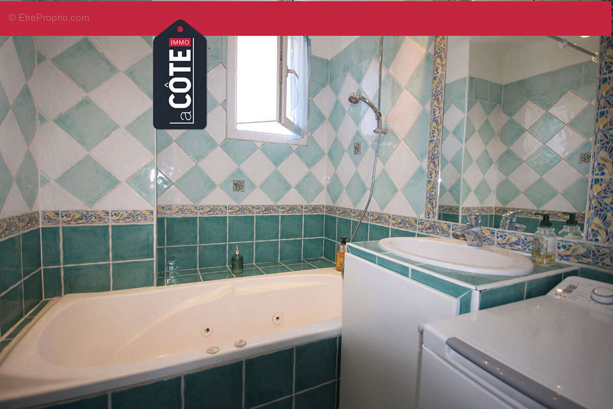 Appartement à CARRY-LE-ROUET