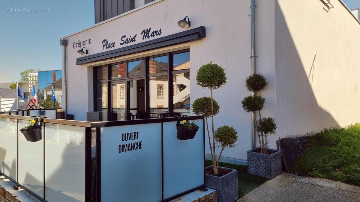 Photo 1 - Commerce à SAINT-MARS-DU-DESERT