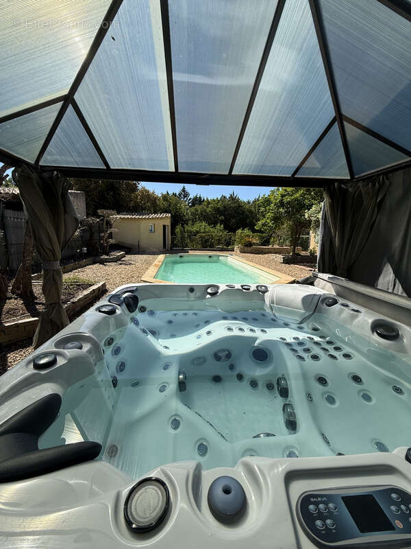 Maison à SAINT-MAXIMIN-LA-SAINTE-BAUME