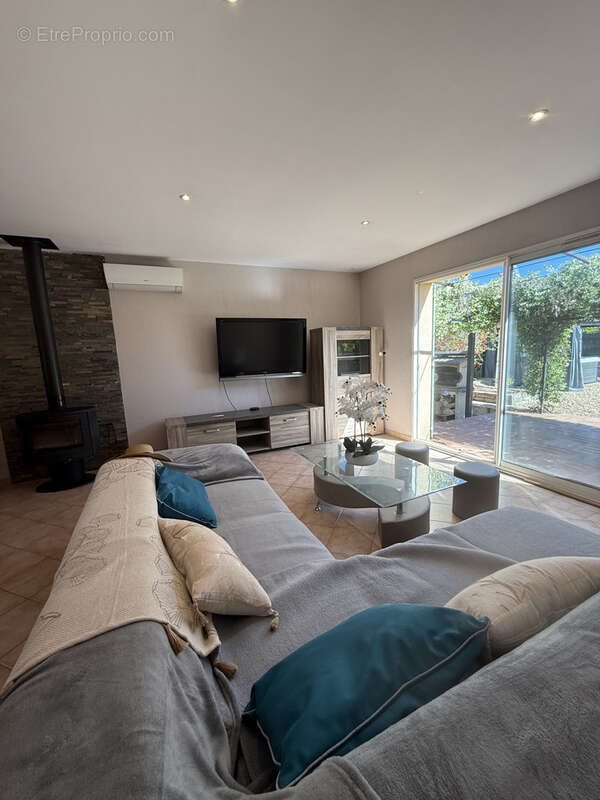 Maison à SAINT-MAXIMIN-LA-SAINTE-BAUME