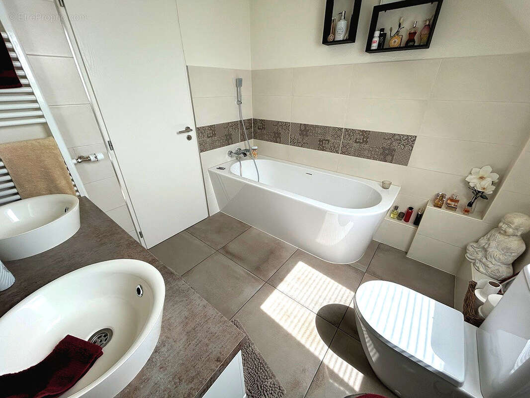 Maison à ROPPENTZWILLER