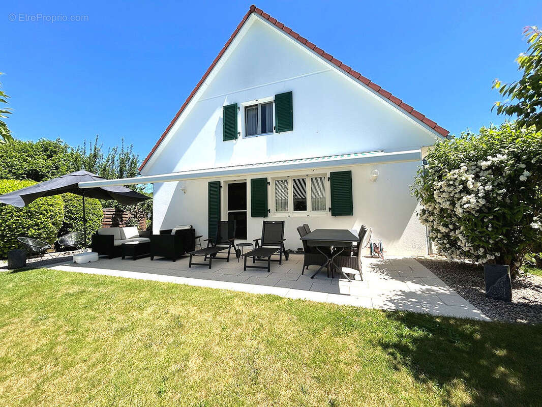 Maison à ROPPENTZWILLER