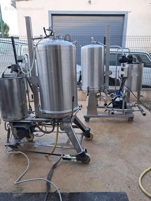 Commerce à COTIGNAC