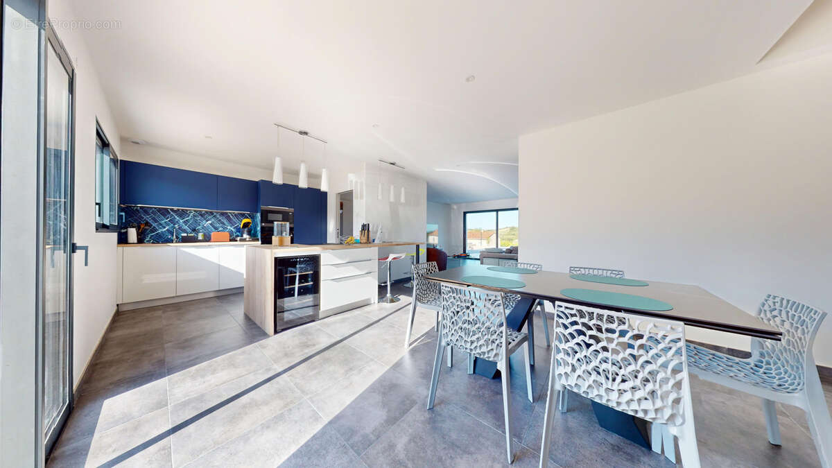 Maison à LEZAT-SUR-LEZE