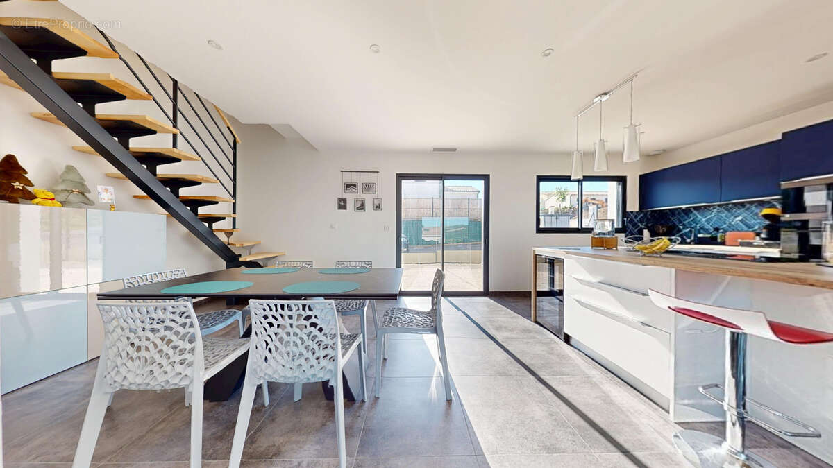 Maison à LEZAT-SUR-LEZE