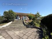 Maison à LABLACHERE