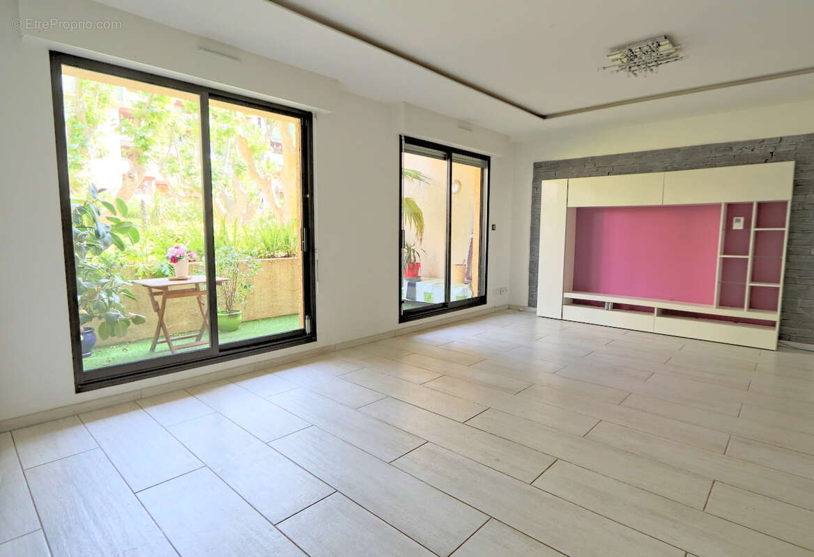 Appartement à HYERES