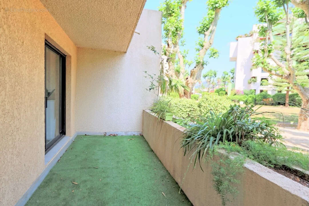 Appartement à HYERES