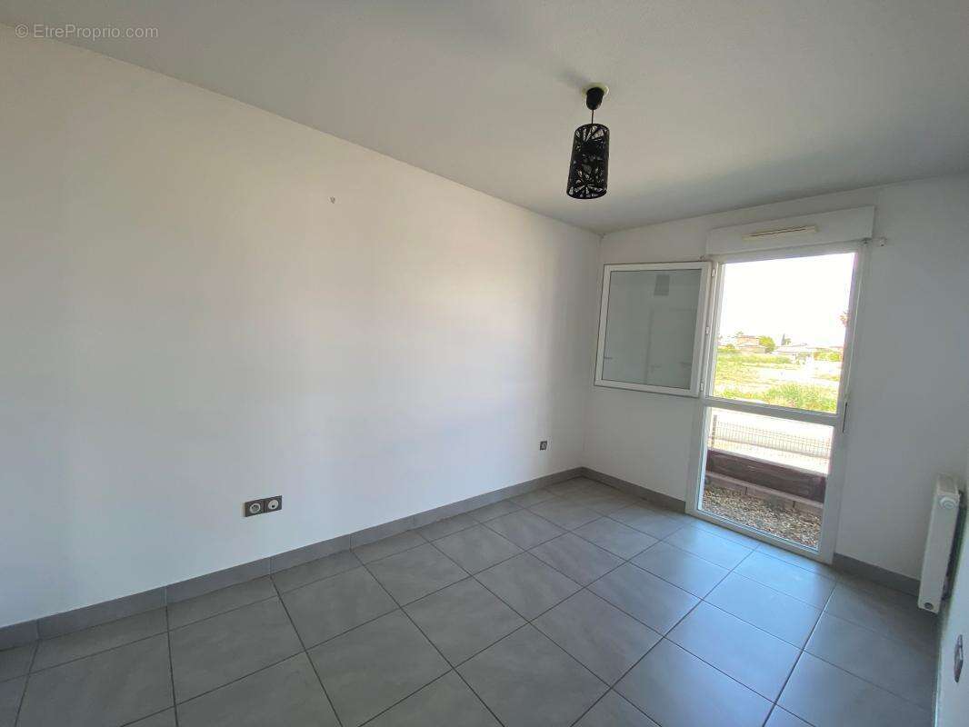 Appartement à MAUGUIO