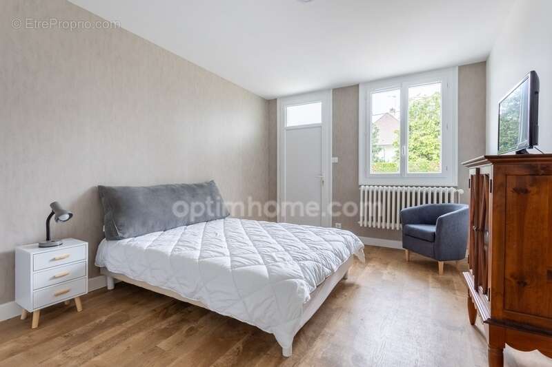 Maison à BELLERIVE-SUR-ALLIER