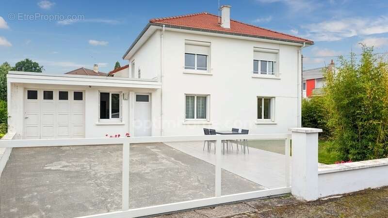 Maison à BELLERIVE-SUR-ALLIER