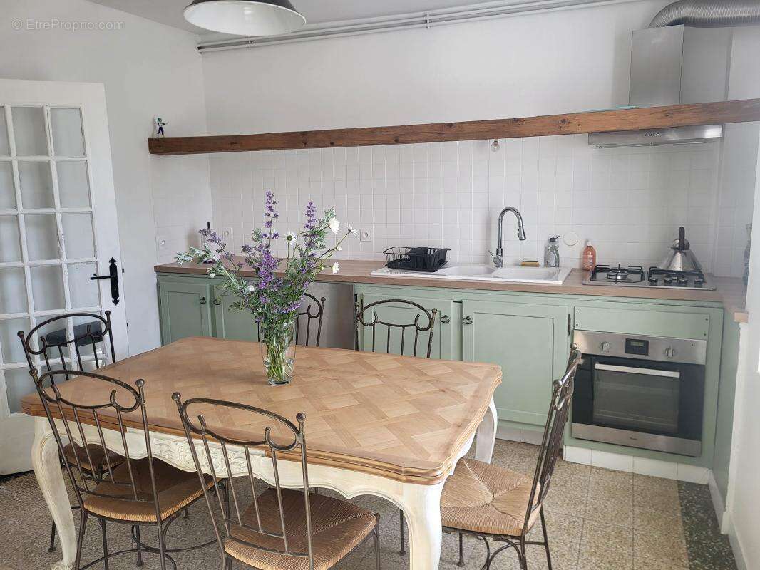 Maison à LA CHAPELLE-VICOMTESSE