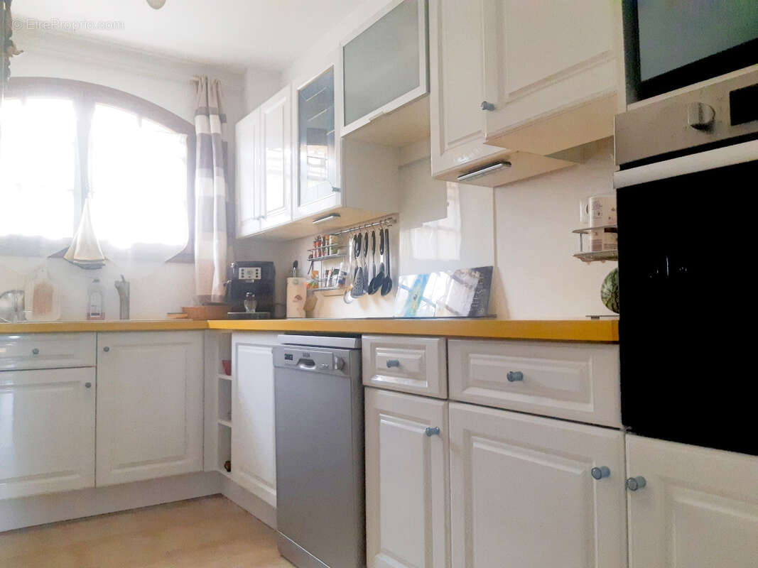 Appartement à CARQUEIRANNE