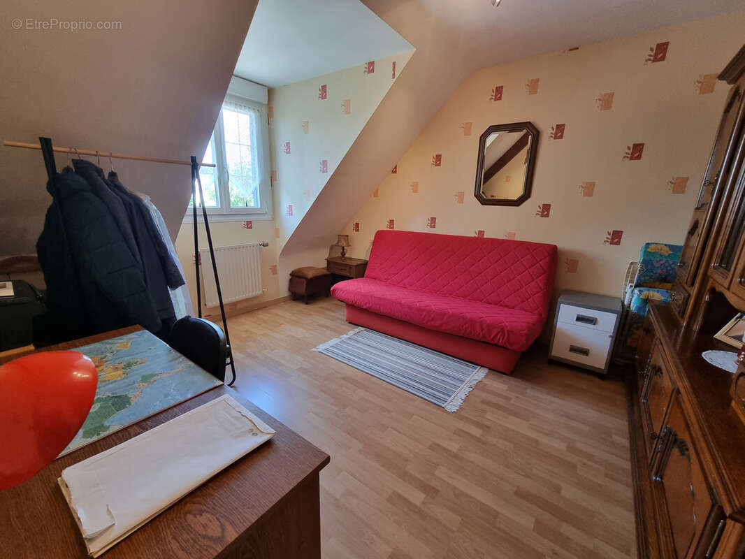 Maison à NOYAL-CHATILLON-SUR-SEICHE